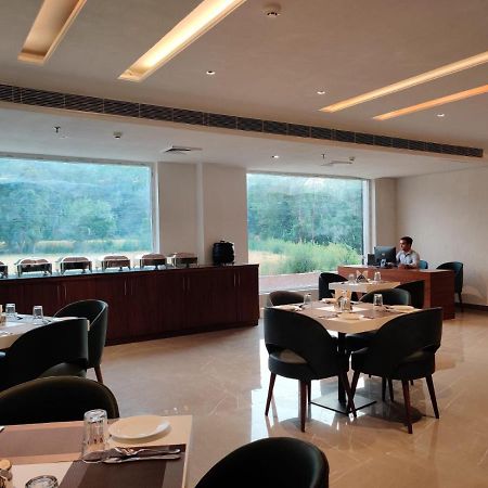 Hotel Parth Una  Extérieur photo